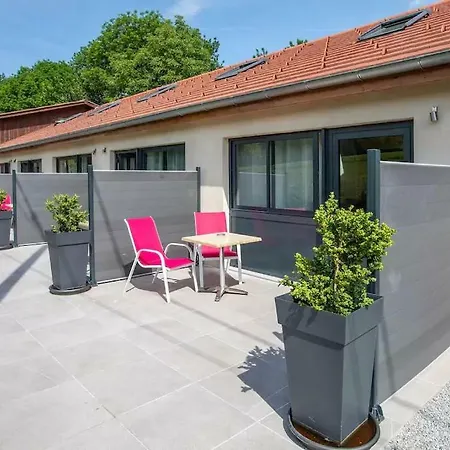 Domaine Des Ecuries - Meublés à Appartement *